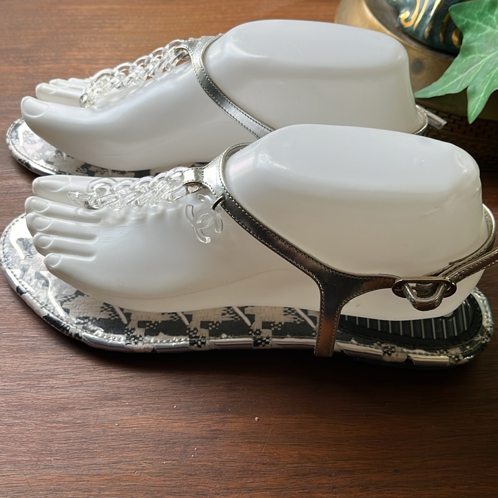 Chanel NEW - Picture 3 of 6